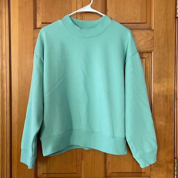 a new day Tops - Womens teal crewneck